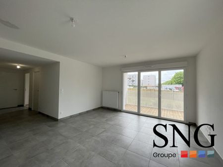 T3 AVEC LOGGIA ET PARKING - Photo 5