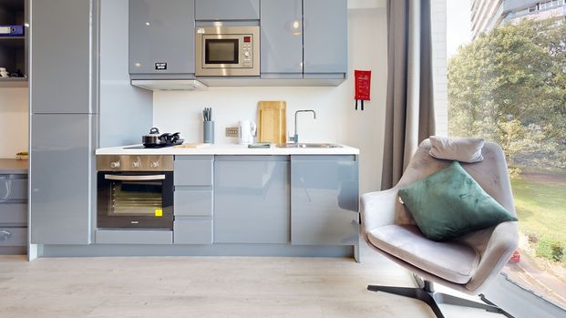 1 Bed Student Accommodation - Photo 1