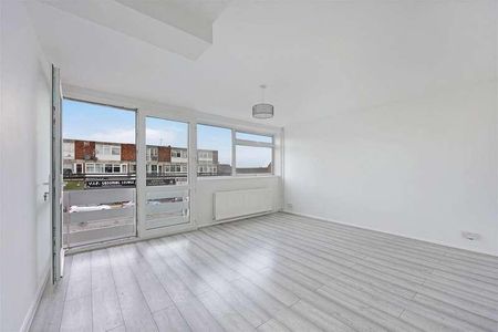 High Street, Epping, CM16 - Photo 5