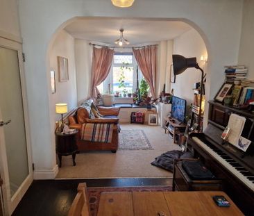 6 Whitehall Parade, Ormeau Road, Belfast, BT7 3GX - Photo 1