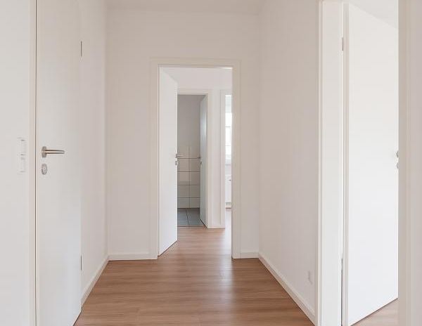 Helle 2-Zimmer-Wohnung mit Balkon in zentraler Lage - 52 m² in Düsseldorf - Photo 1