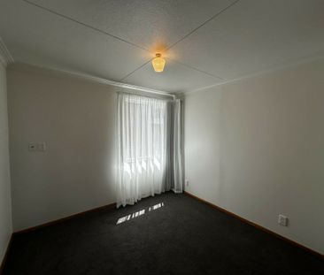 Beautiful in Belleknowes! - Photo 5