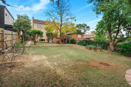 158 Maud Street, Balwyn North - Photo 2