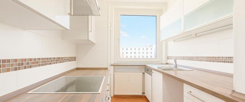 Möblierte 3-Zimmer-Wohnung mit Loggia – ideal für eine Wohngemeinschaft - Foto 1