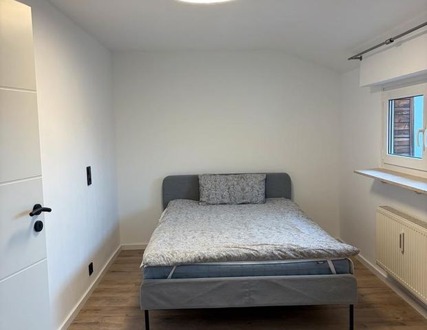 2,5 Zimmer Wohnung/ Teilmöbliert/ Erstbezug - Photo 1