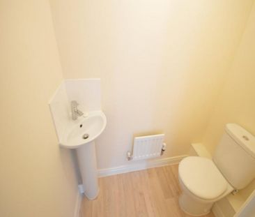 4 Bedroom Detached To Let - Photo 6