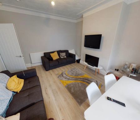 6 Bed - 5 Estcourt Terrace, Headingley, Leeds - LS6 3EX - Student - Photo 5