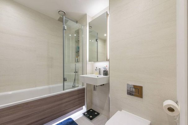 4 bedroom terraced house to rent - Photo 1