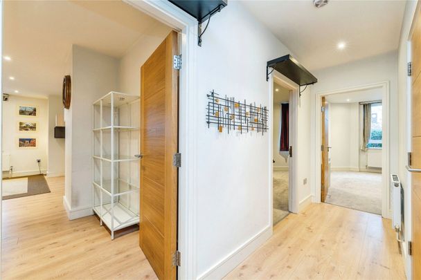 High Street, Bracknell, Berkshire, RG12 - Photo 1