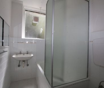 Thinking of selling? Contact our agent - Photo 6