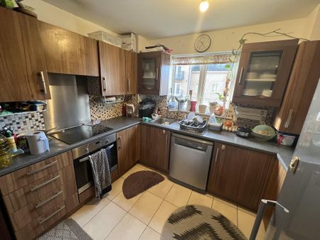 2 bedroom apartment to rent - Photo 4