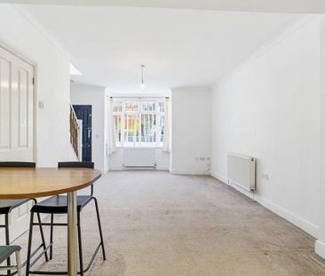 2 bedroom end of terrace house to rent - Photo 3