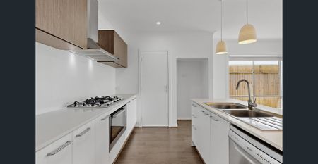 Family Living with a Warm Welcome - Rent will increase to $850 per week after 20/12/25 - Photo 3