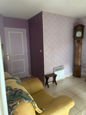 APPARTEMENT MEUBLE DANS IMMEUBLE RECENT - AU 2EME ETAGE AVEC ASCENSEUR - Photo 1