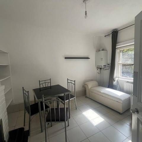 Seafort Parade, Blackrock, Booterstown, Co. Dublin - Photo 1