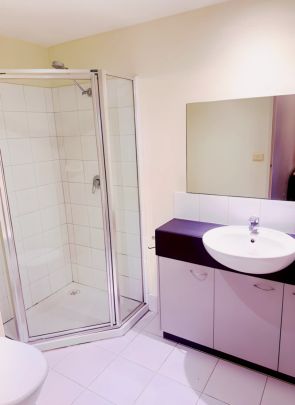 528 Swanston Street, Melbourne - Photo 1