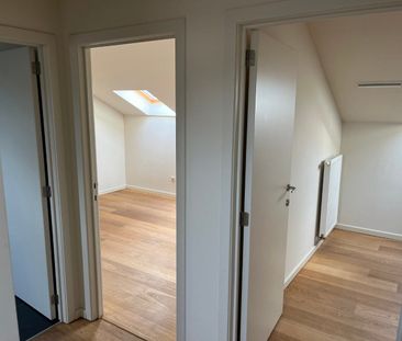 2 slpk-appartement met ondergrondse staanplaats - Photo 1