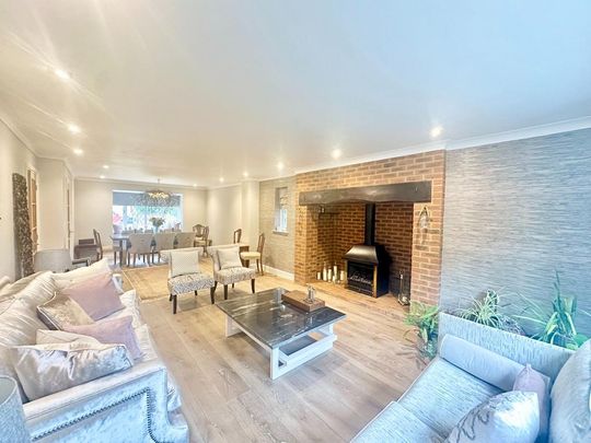 4 bedroom detached house to rent - Photo 1