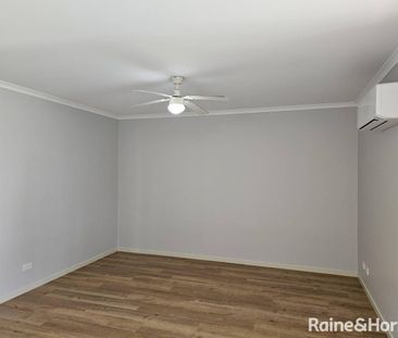 Freshly Renovated 2 Bedroom Duplex - Photo 1