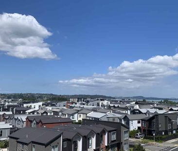 Top Level Apartment - Photo 5