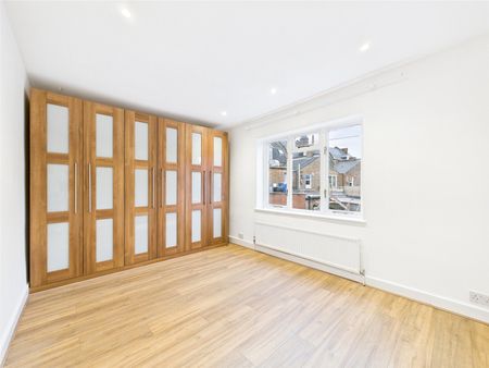 Queens Road, London, SW14 - Photo 2