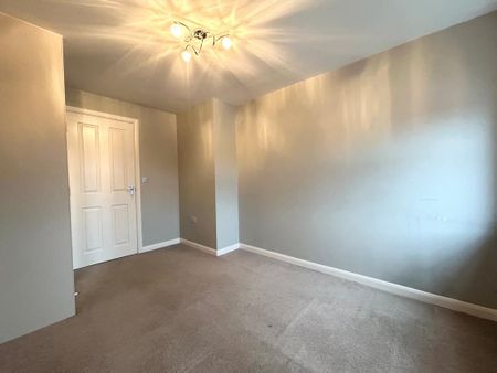 4 bedroom detached house to rent - Photo 4