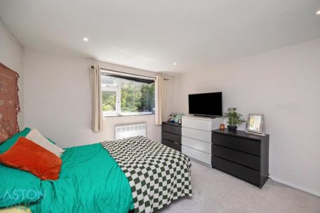 3 bedroom apartment to rent - Photo 2