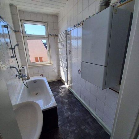 Sehr schöne helle 3 Raum Wohnung Zwickau Marienthal ab sofort zu vermieten - Photo 4
