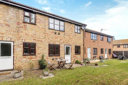 Lindley Road, Walton-On-Thames - Photo 5