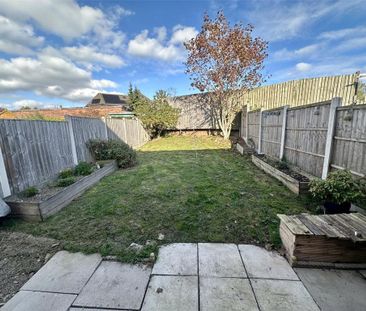 2 bedroom semi-detached house to rent - Photo 6