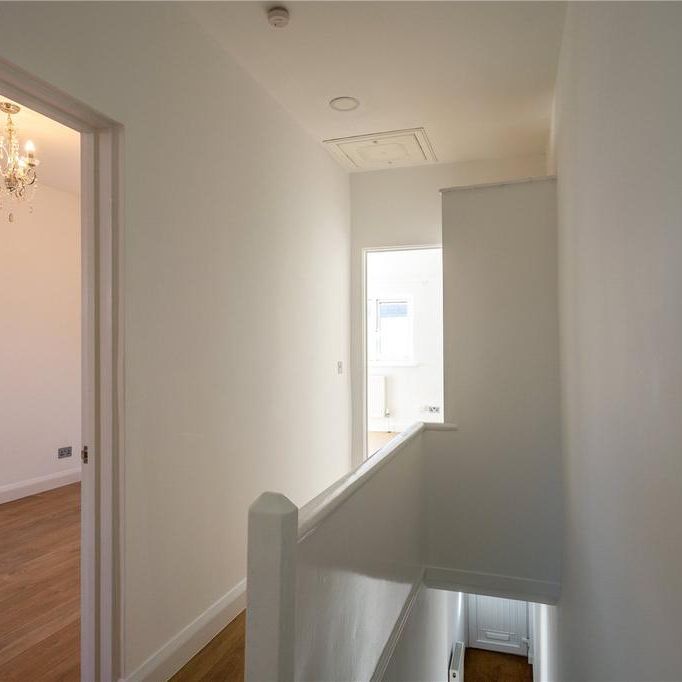 3 bedroom terraced house to rent - Photo 1