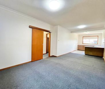 2/8 High Street, Waratah - Photo 4