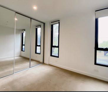 2 Bedroom*106 - Photo 3