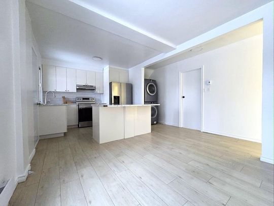1050 Rue Cardinal, H4L 3E6, H4L 3E6, Montréal - Photo 1