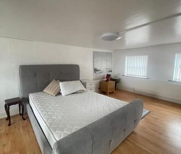 14 Seymour Street, Lisburn, BT27 4XF - Photo 4