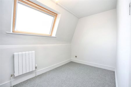 Clare Street, - Photo 5