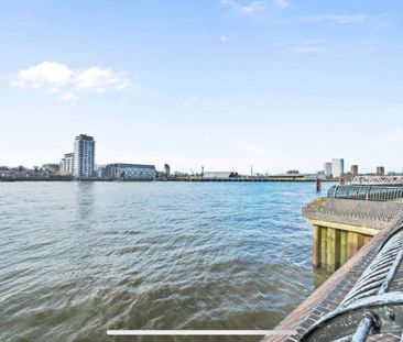 4 Bed Terraced House, Rainbow Avenue, E14 - Photo 6