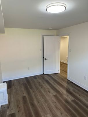 For Lease - 2111 Wilson Street, Innisfil, Ontario - Photo 1