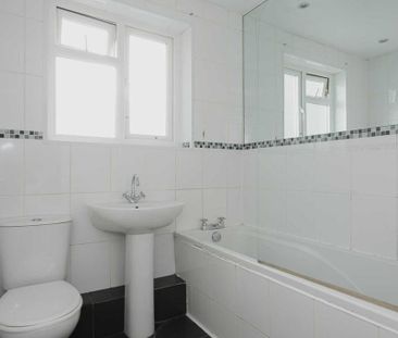 2 bedroom maisonette to rent - Photo 5