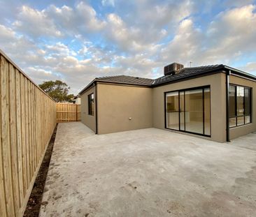 Elegant & Modern Living with perfect location!!! - Photo 1
