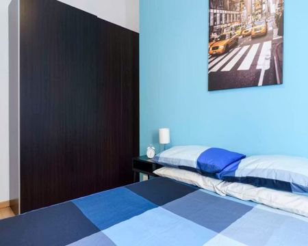 Via Mauro Macchi, Milan, Lombardy 20124 - Photo 4