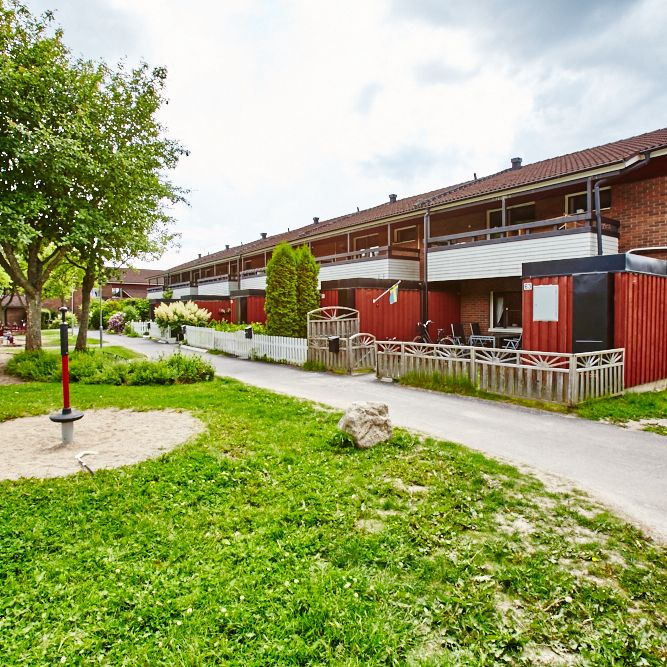 Brunbjörnsvägen 71 - Photo 1