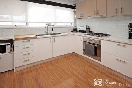 Beautifully Presented & Exceptionally Maintained 2-Bedroom Unit in the Heart of Cranbourne - Photo 4