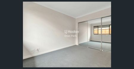 TWO BEDROOM FLAT WITH SPACIOUS YARD - Photo 4