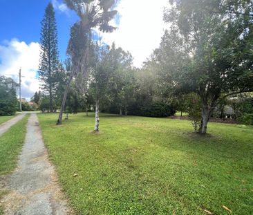 LOCATED IN THE HEART OF CABOOLTURE WHILST ENJOYING ACERAGE LIVING! - Photo 5