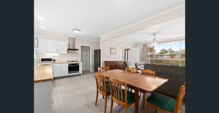 Convenient and Fully Furnished Home in Colac West - Photo 3