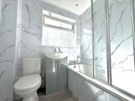 2 bedroom maisonette to rent - Photo 3