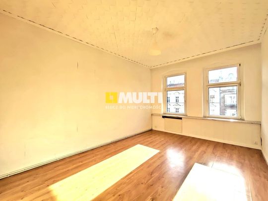 3 pokojowe mieszkanie z balkonem, ścisłe centrum - Zdjęcie 1