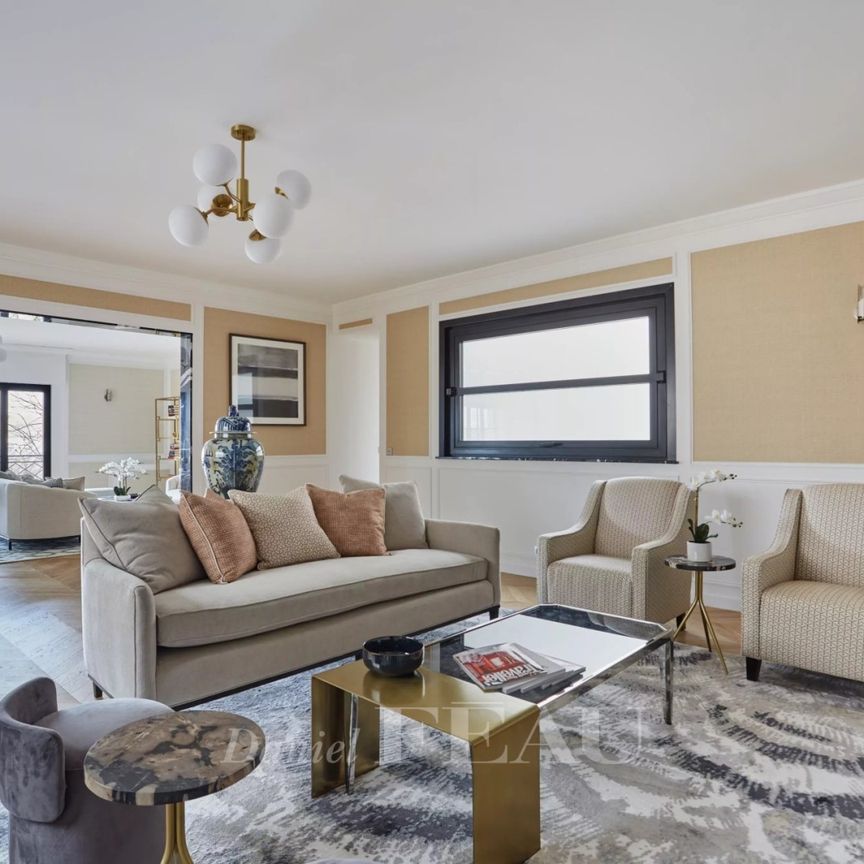 Tout savoir sur cet appartement dans le quartier Gros Caillou, à Paris 7ème - Photo 1