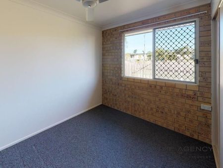 Tidy three bedroom home close to Schooling - Photo 3